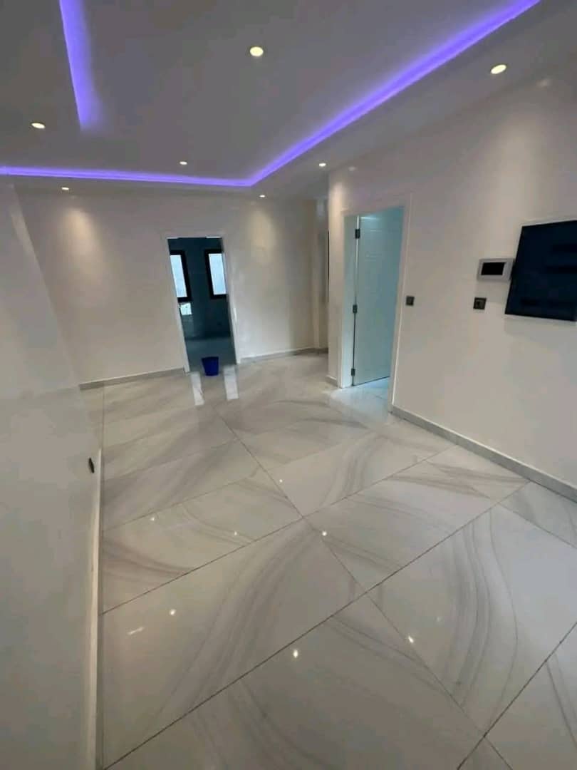 Appartement F4 3 chambres salon à louer Yoff virage 