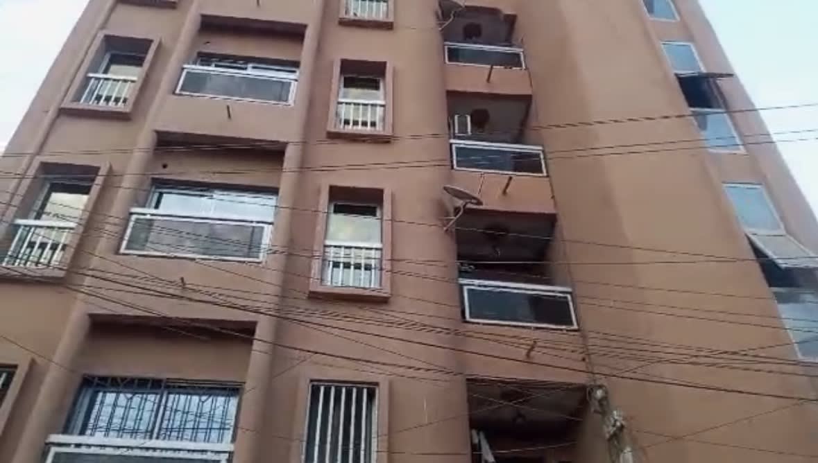 Immeuble R+4 à vendre Sacré-Cœur 3, Dakar – Emplacement premium