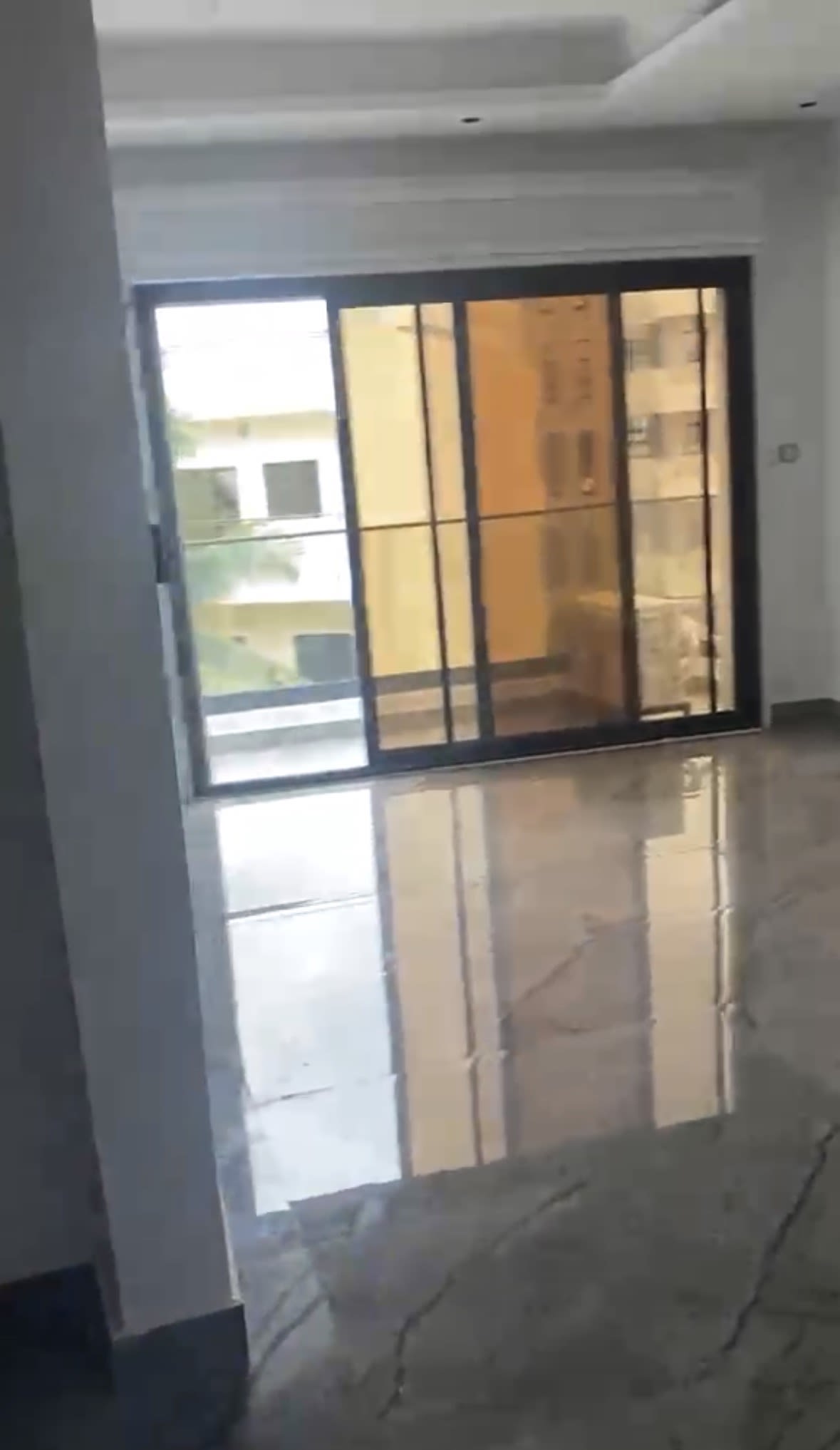 Appartement F4 à louer Ouest Foire, Dakar – Balcon privé — photo 2