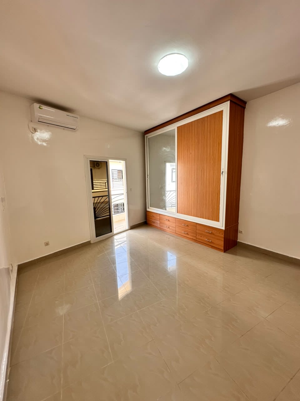 Appartement 3 chambres salon  — photo 4