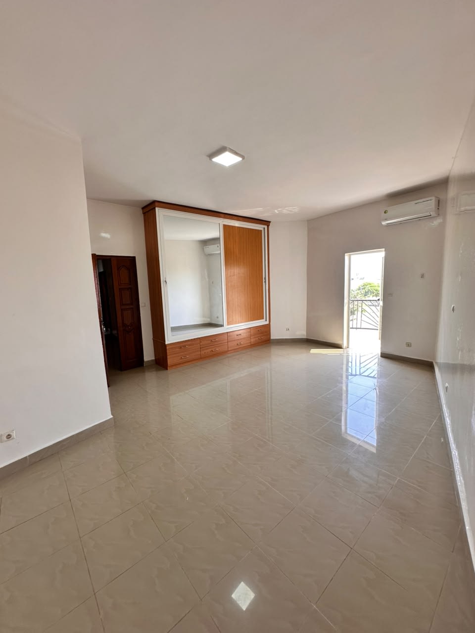 Appartement 3 chambres salon  — photo 5