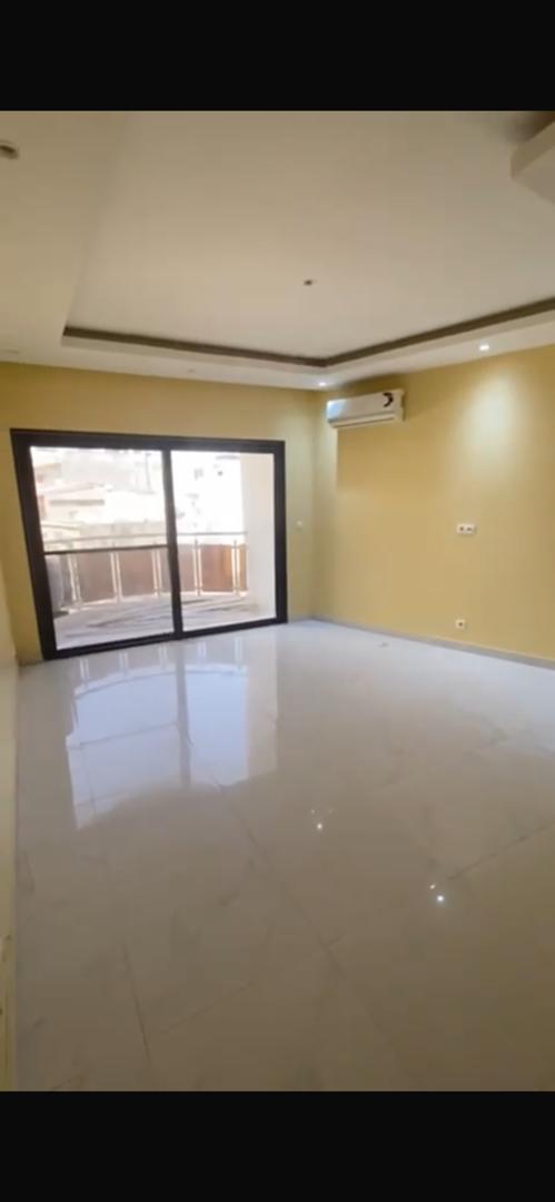 Appartement 4 chambres salon á Mermoz - Miniature 5