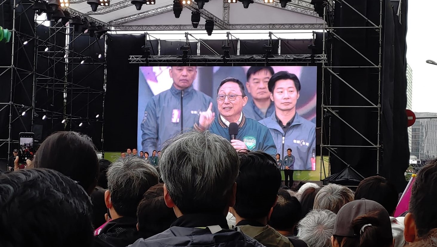 姚立明主委(圖中/賴清德臉書截圖)