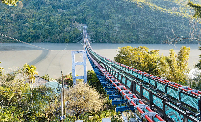 新溪口吊橋。（桃園市政府提供）