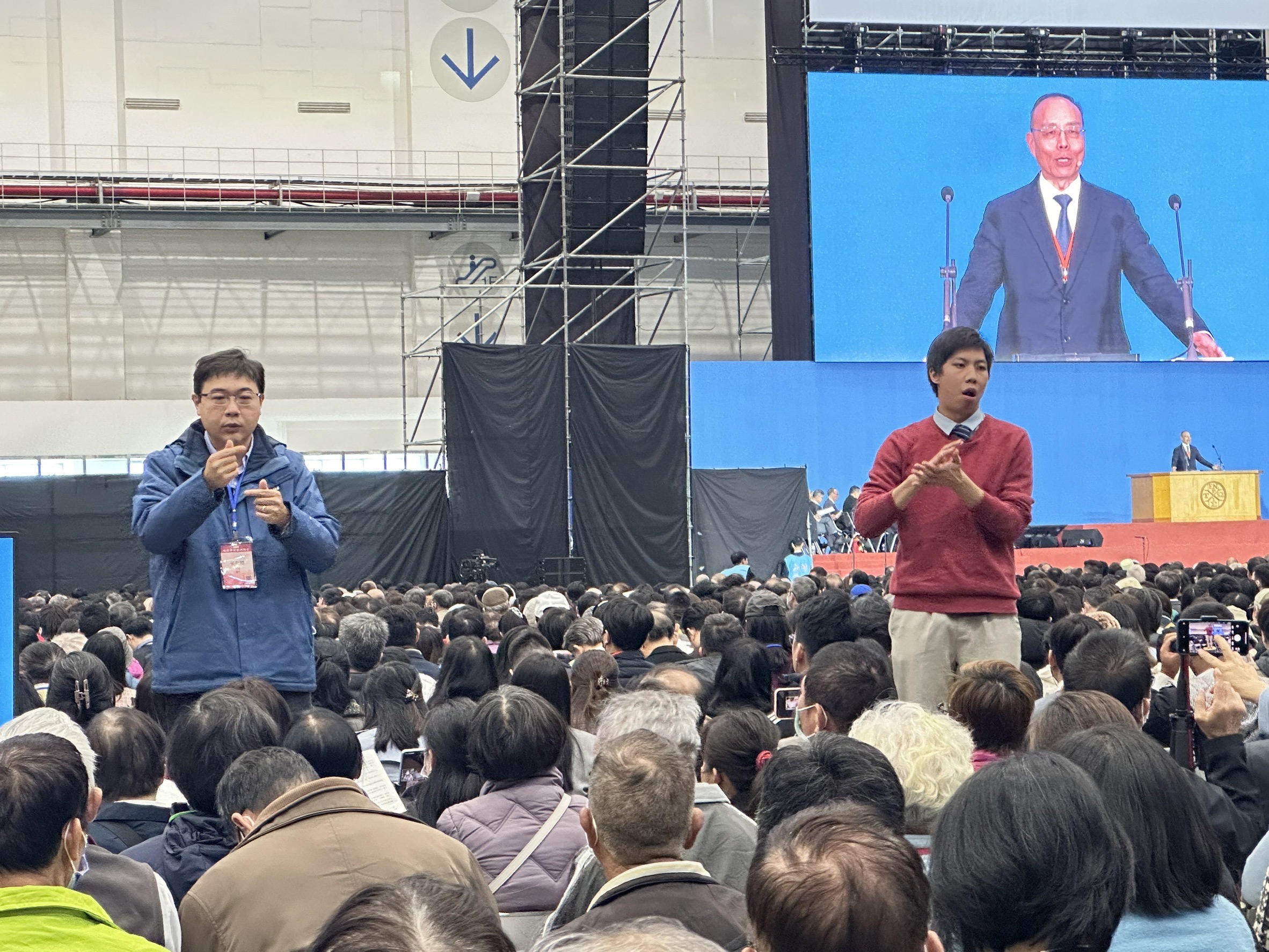 現場手語翻譯。(圖/汪純怡攝影)