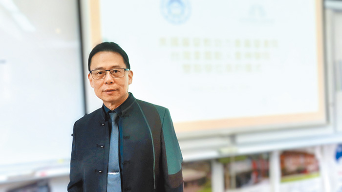 黃信忠牧師  （梁敬彥攝影）