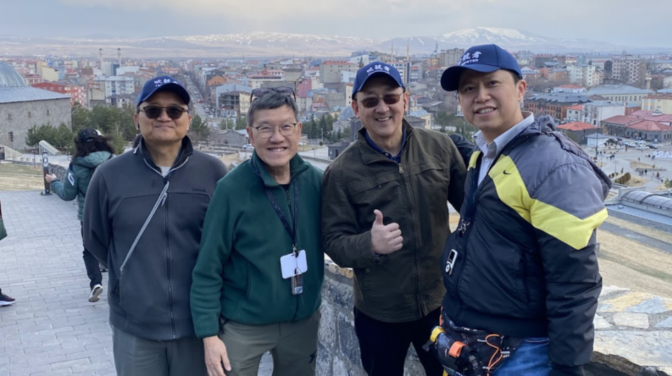 魏德義牧師, Pastor Mak, Me, 楊華東牧師 (左至右)