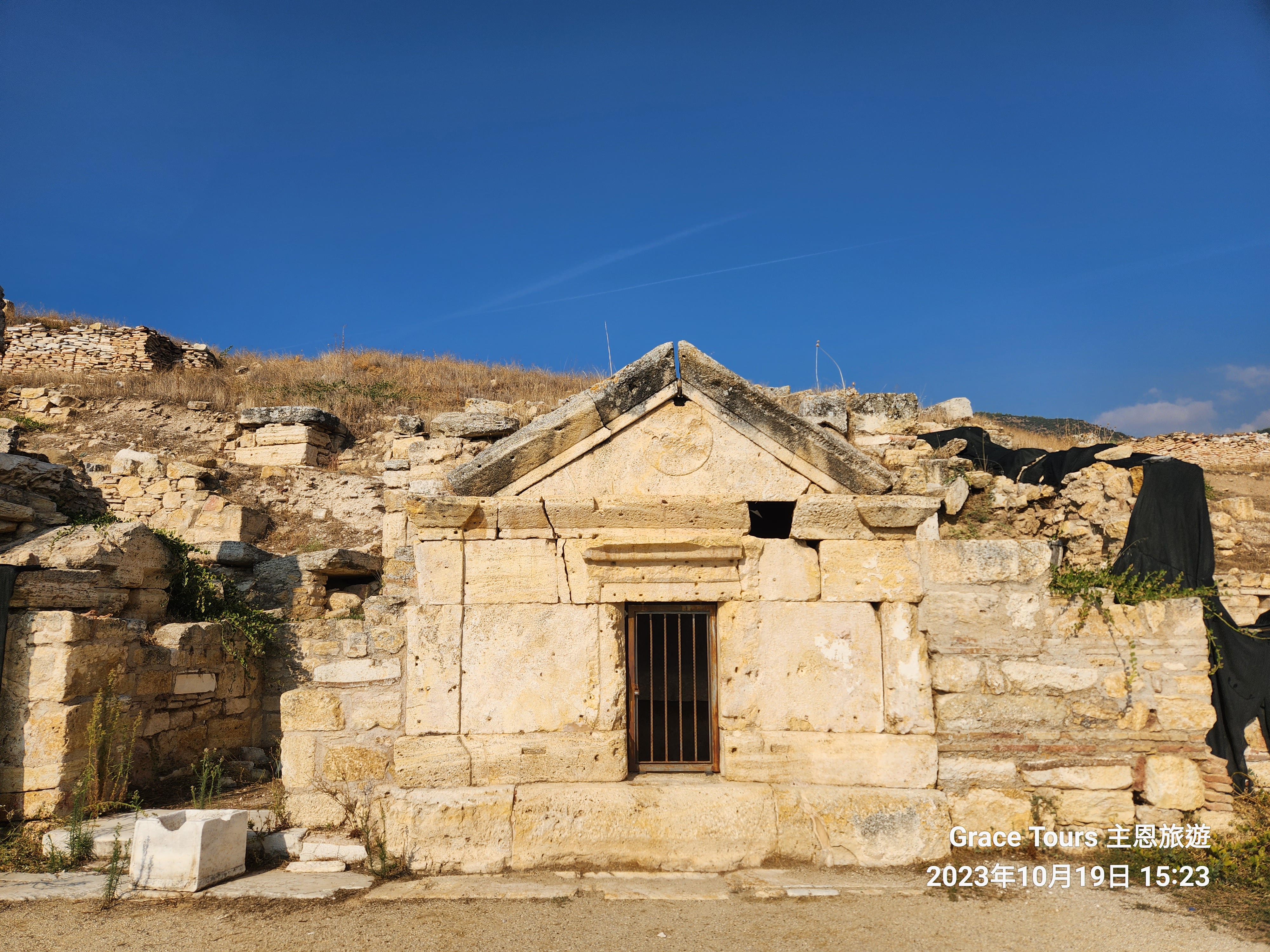 腓力墓地與殉道堂photo credit：主恩旅遊  