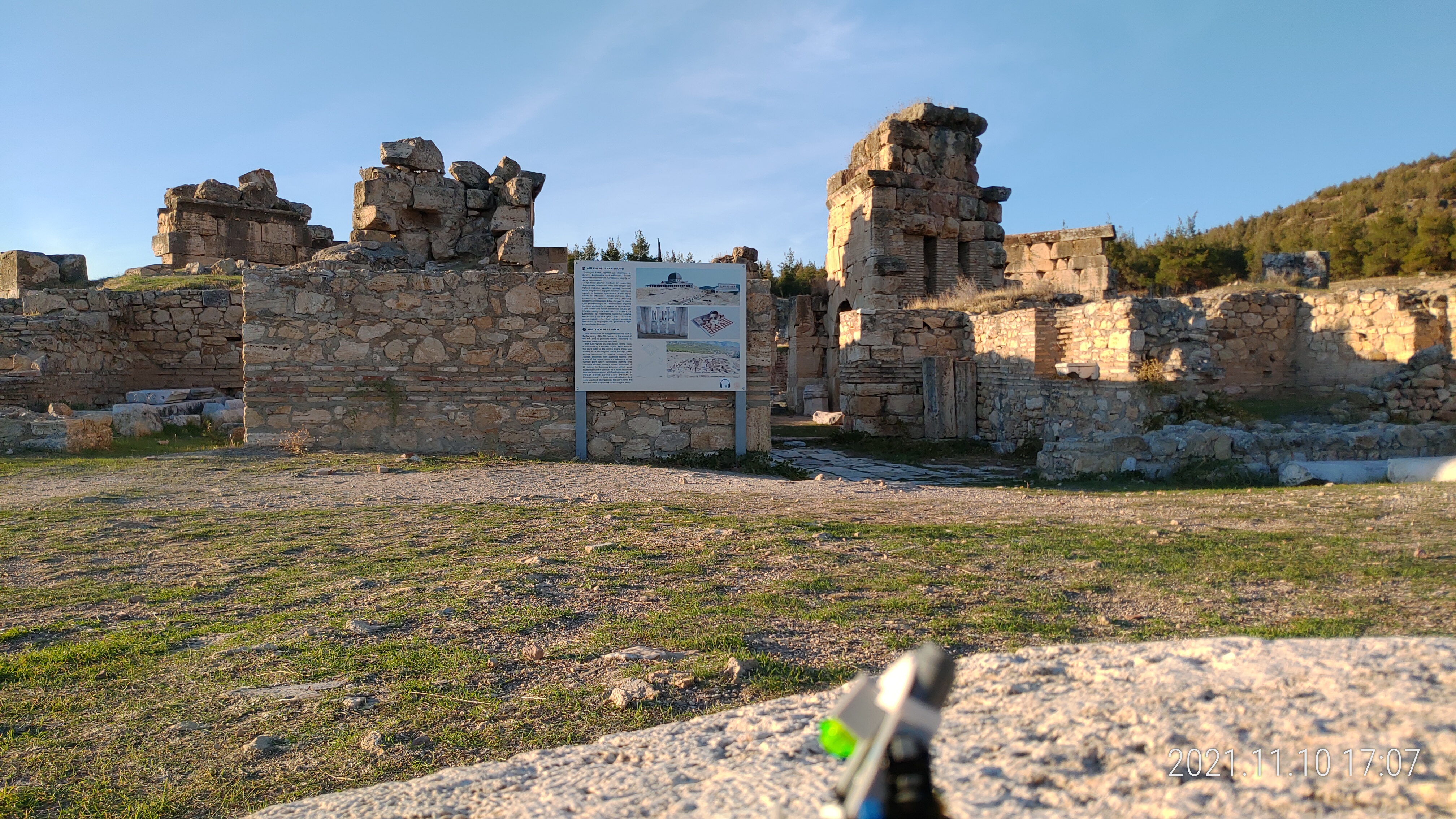 腓力墓地與殉道堂photo credit：主恩旅遊  