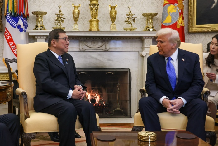 2025 年 2月7日,美國總統川普在白宮會見日相石破茂。(Wikimedia)。(Wikimedia)