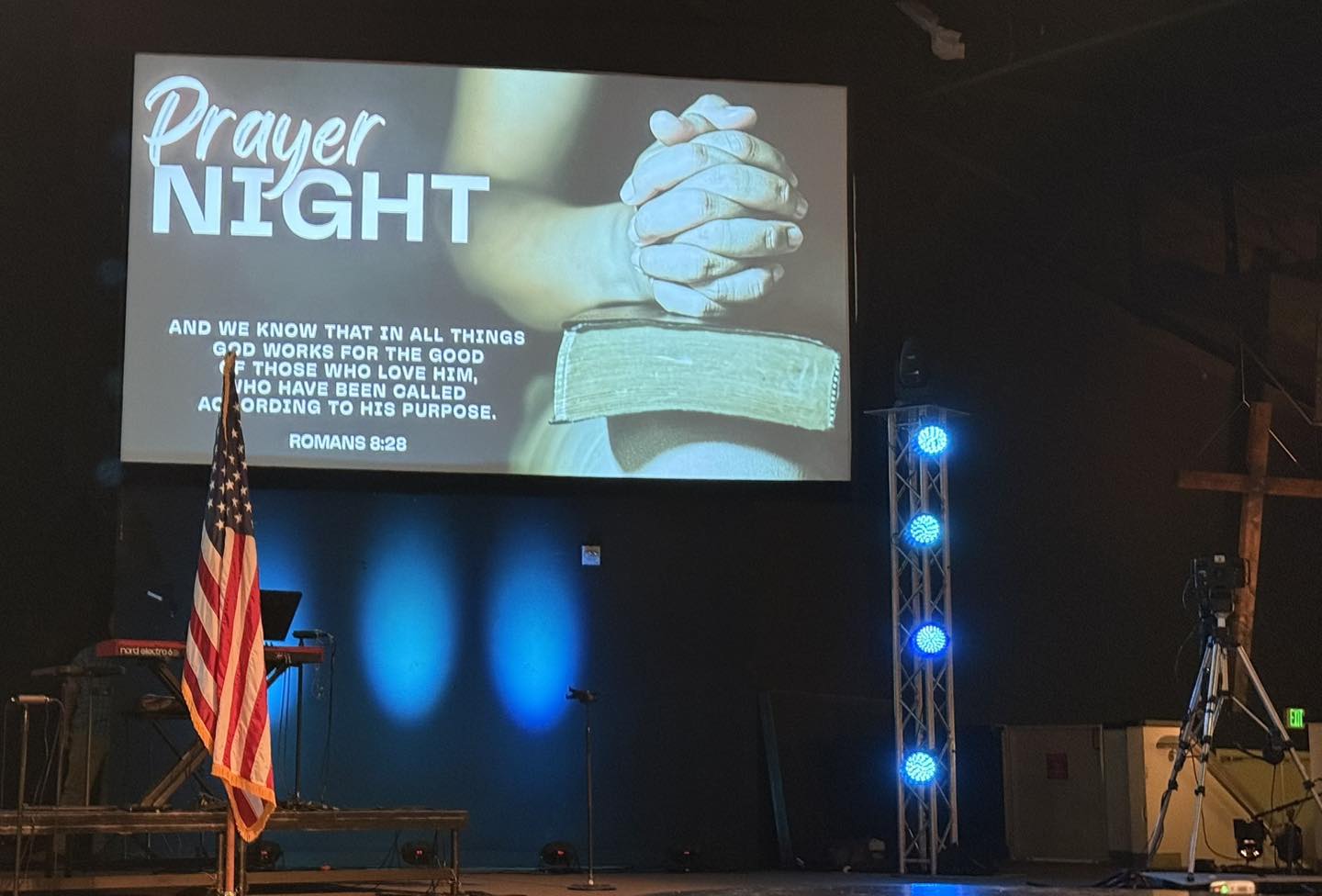 加州佛雷斯諾市新約社區教會追思禮拜。(翻攝自FB@Diane Pearce)