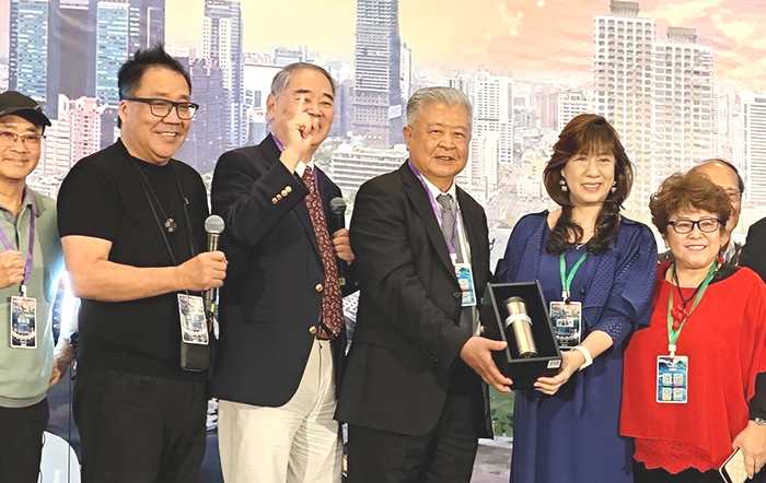 2024年第三屆年會交棒給日本伊藤嘉子牧師。