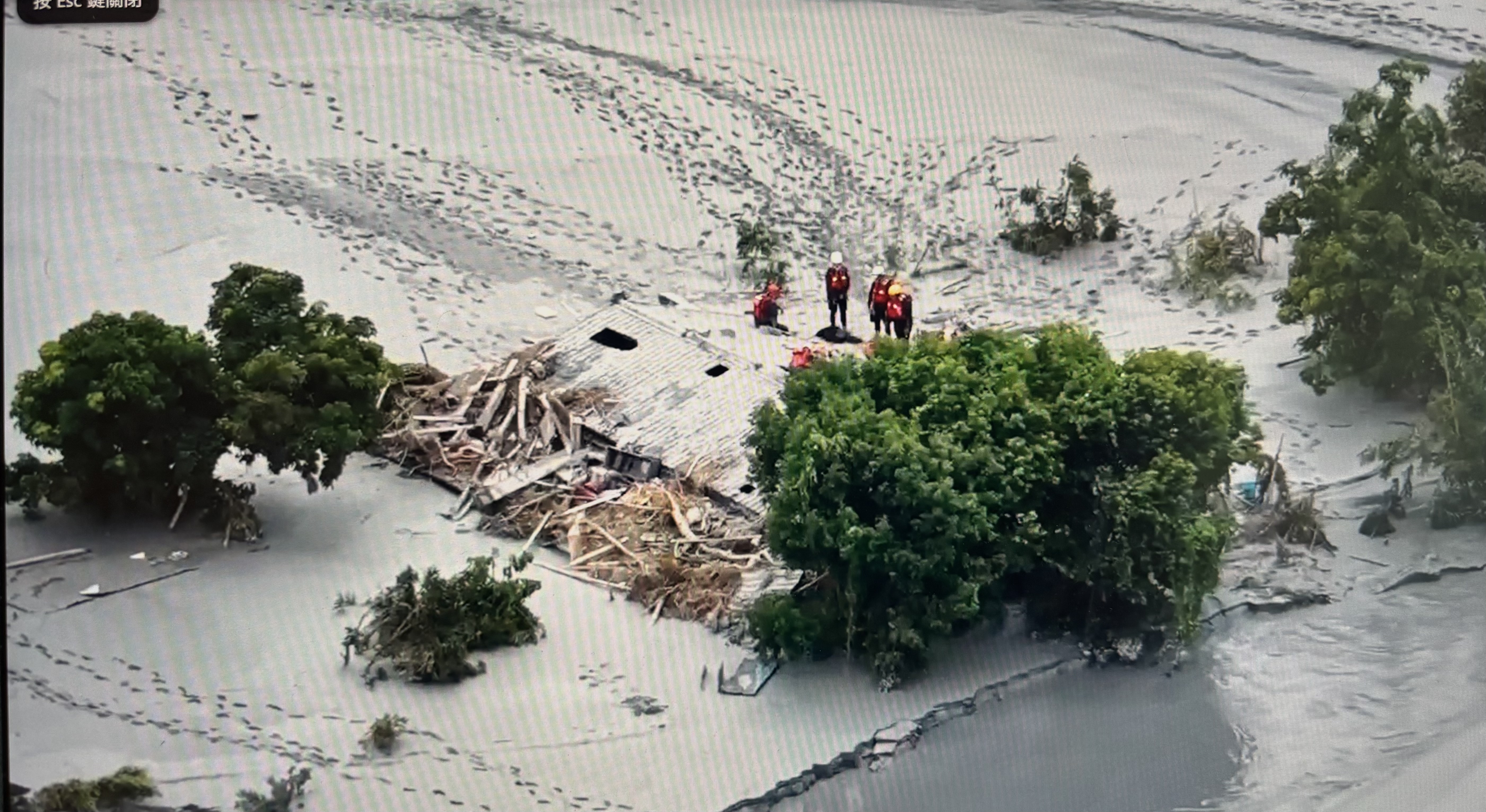 災後重建長遠的路。(花蓮消防局影片截取)