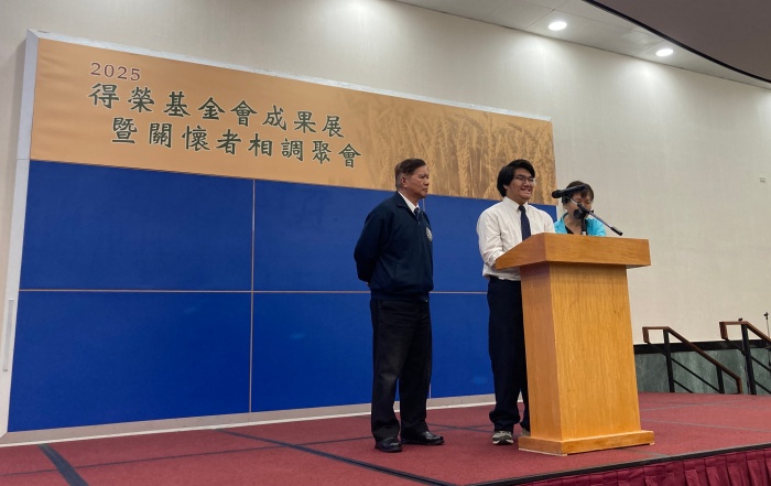 莊凱丞上台分享見證。(賴秋薰攝影)