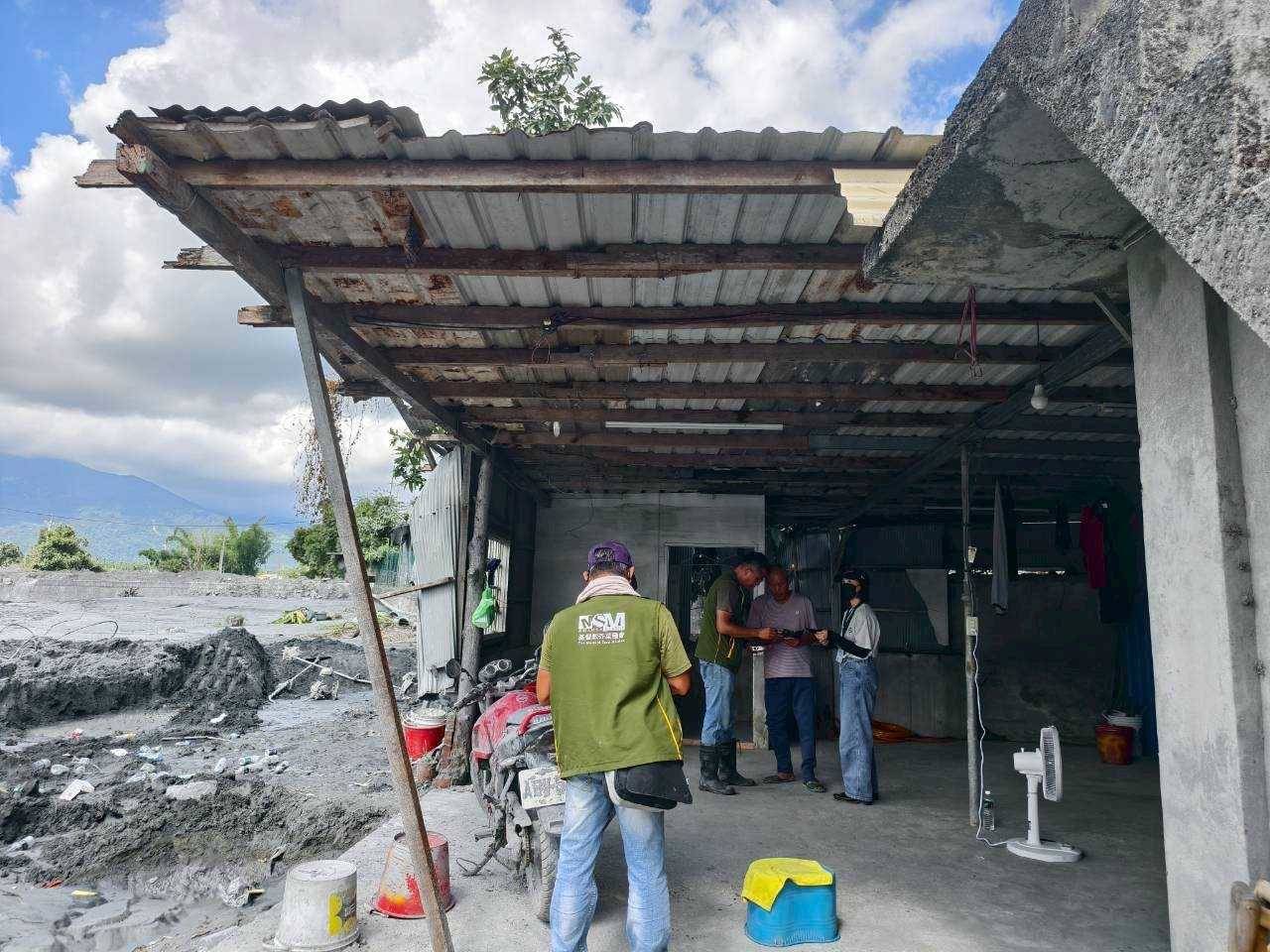 周柳杉阿伯家照片,修繕評估。(芥菜種會提供)