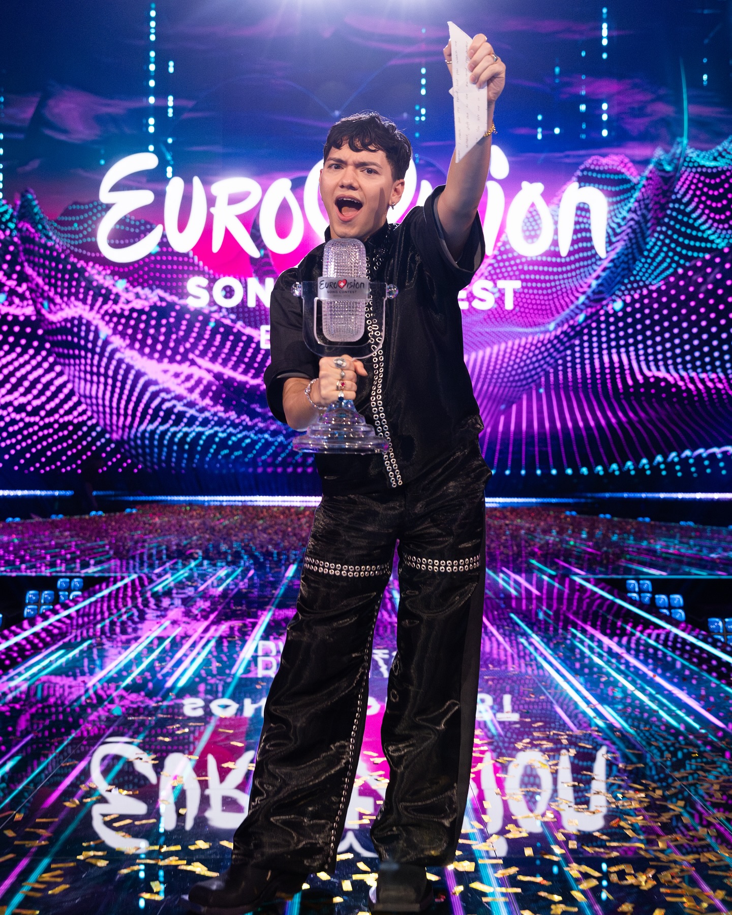 奧地利歌手JJ獲2025年比賽冠軍。(FB@Eurovision Song Contest)