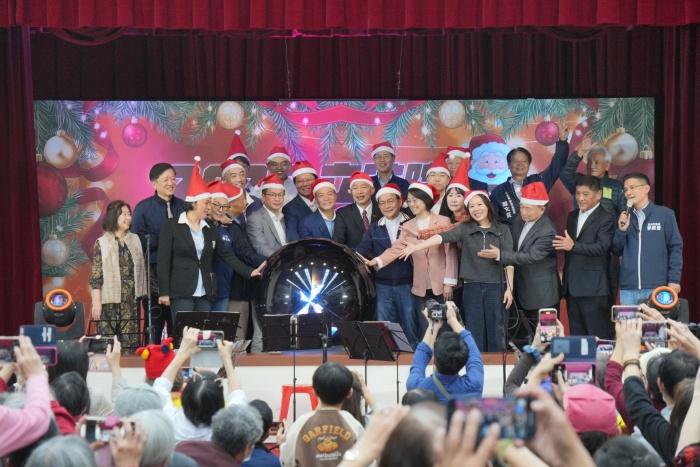 眾立委祝福台灣。(陳秀雯攝影)