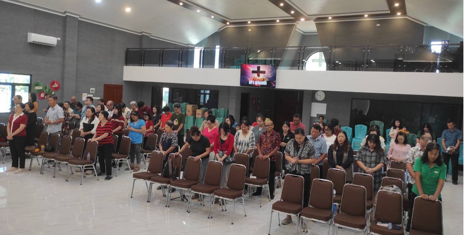 印尼西加教會石角堂會為客家禱告。