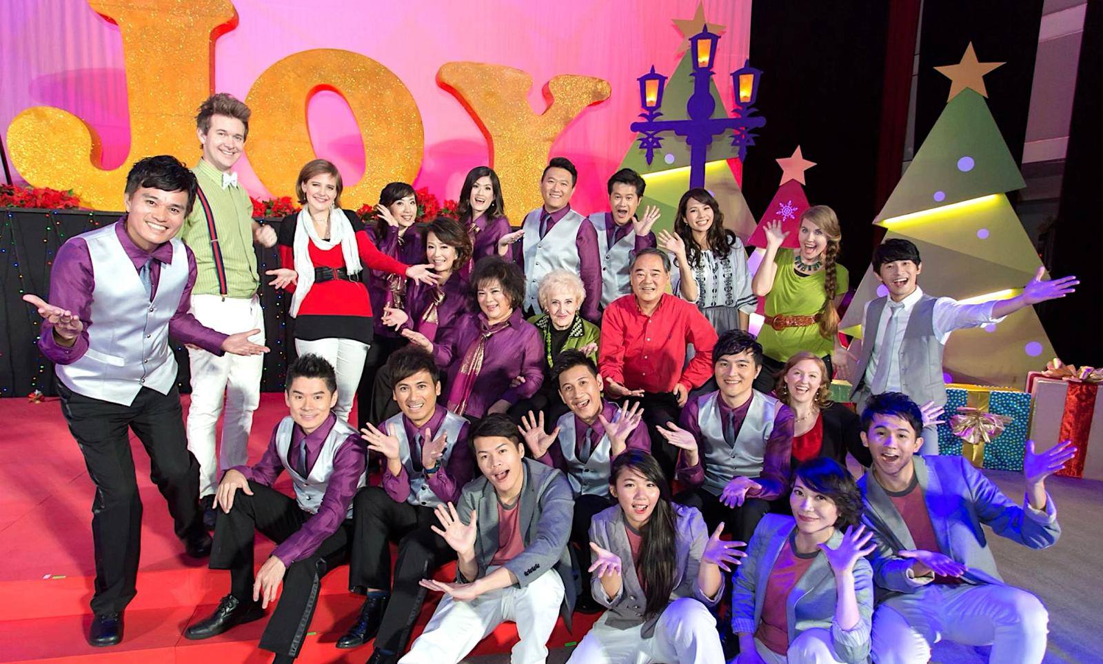 天韵和空中英语圣诞晚会合照
