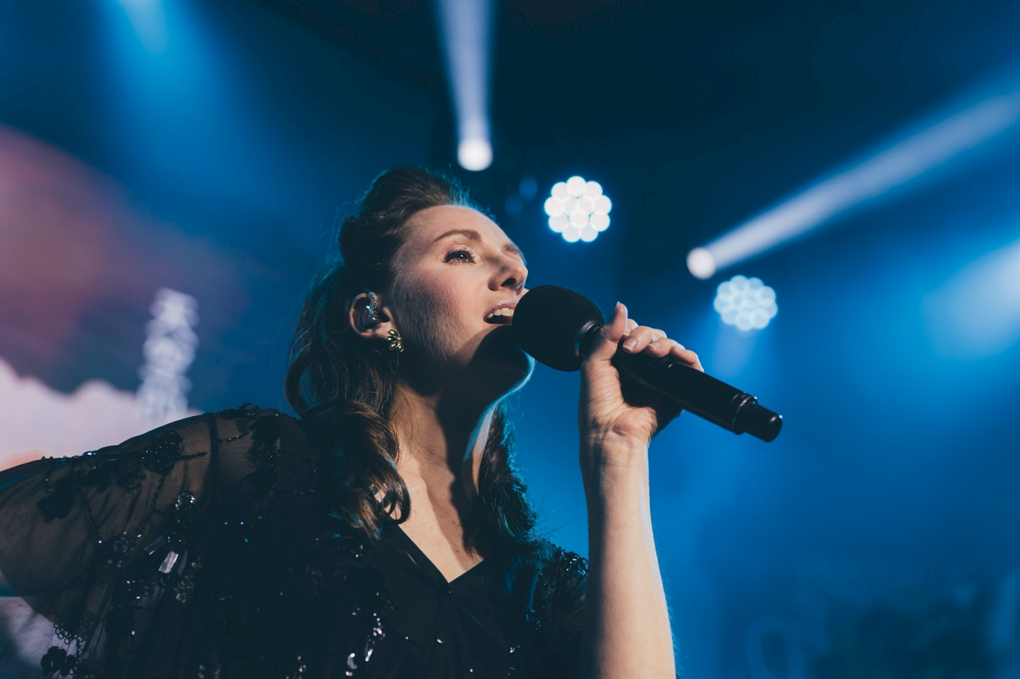 出生於台灣加拿大籍Christine Bedwell(戴小音)演唱。(圖/救世傳播協會提供)