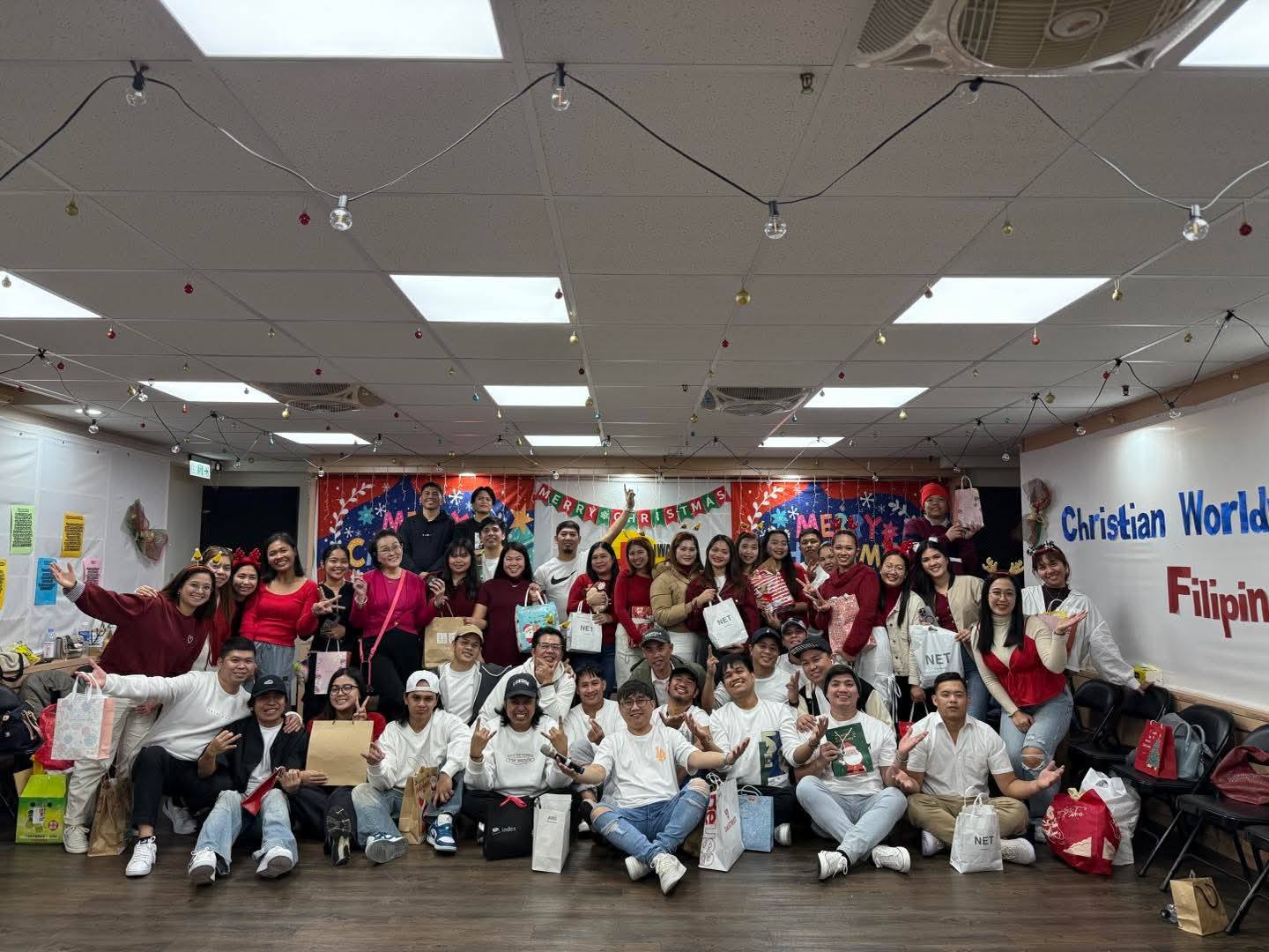 大家歡慶聖誕節。(翻攝自中華差傳臉書)