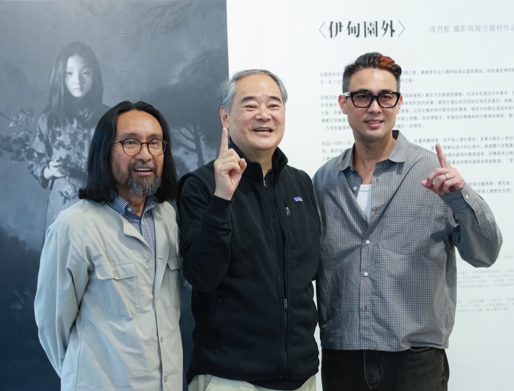 基督教論壇基金會董事長洪善群(中),與嶺頭山莊執行長(右)及馮君藍牧師(左)合影。(圖/嶺頭山莊提供。)