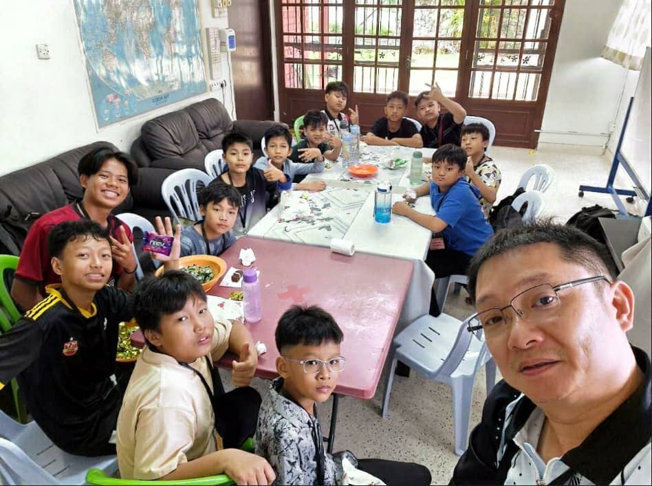 孩子除了獲得功課上的輔導,最重要是藉此認識神。
