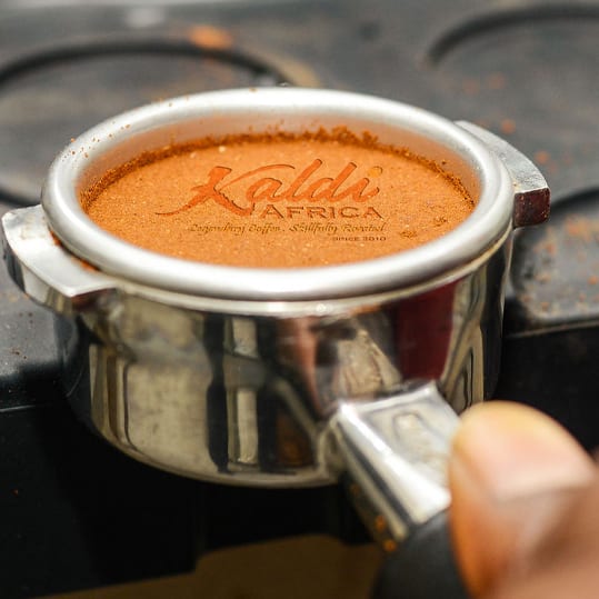 #nigeriancoffee #NigerianRoasters #localroasters #AfricanCoffeeRoasters #coffeeshop #greencoffee #coffee #cookies