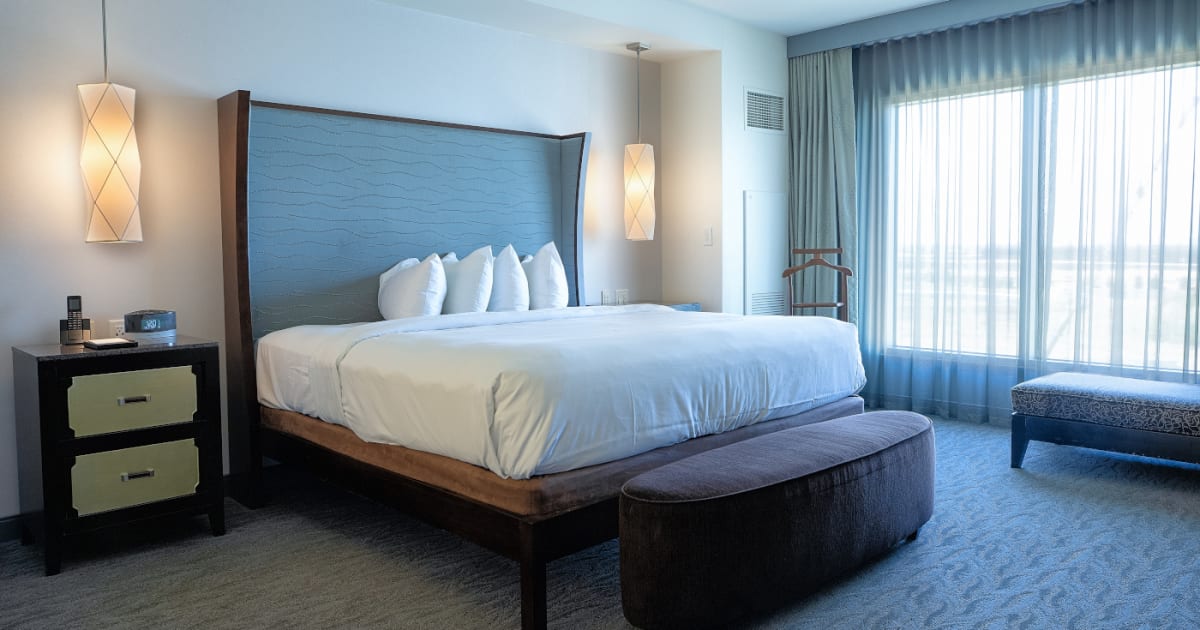 The Premier Suite - Luxury Hotel Suites at Northern Quest