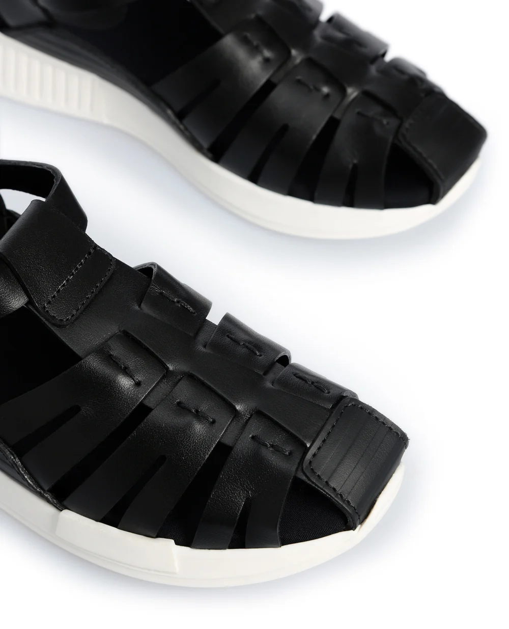 Детские кожаные сандалии Dolce&Gabbana Kids DA0910-A1048-M, черный цвет • Купить в интернет-магазине Kameron