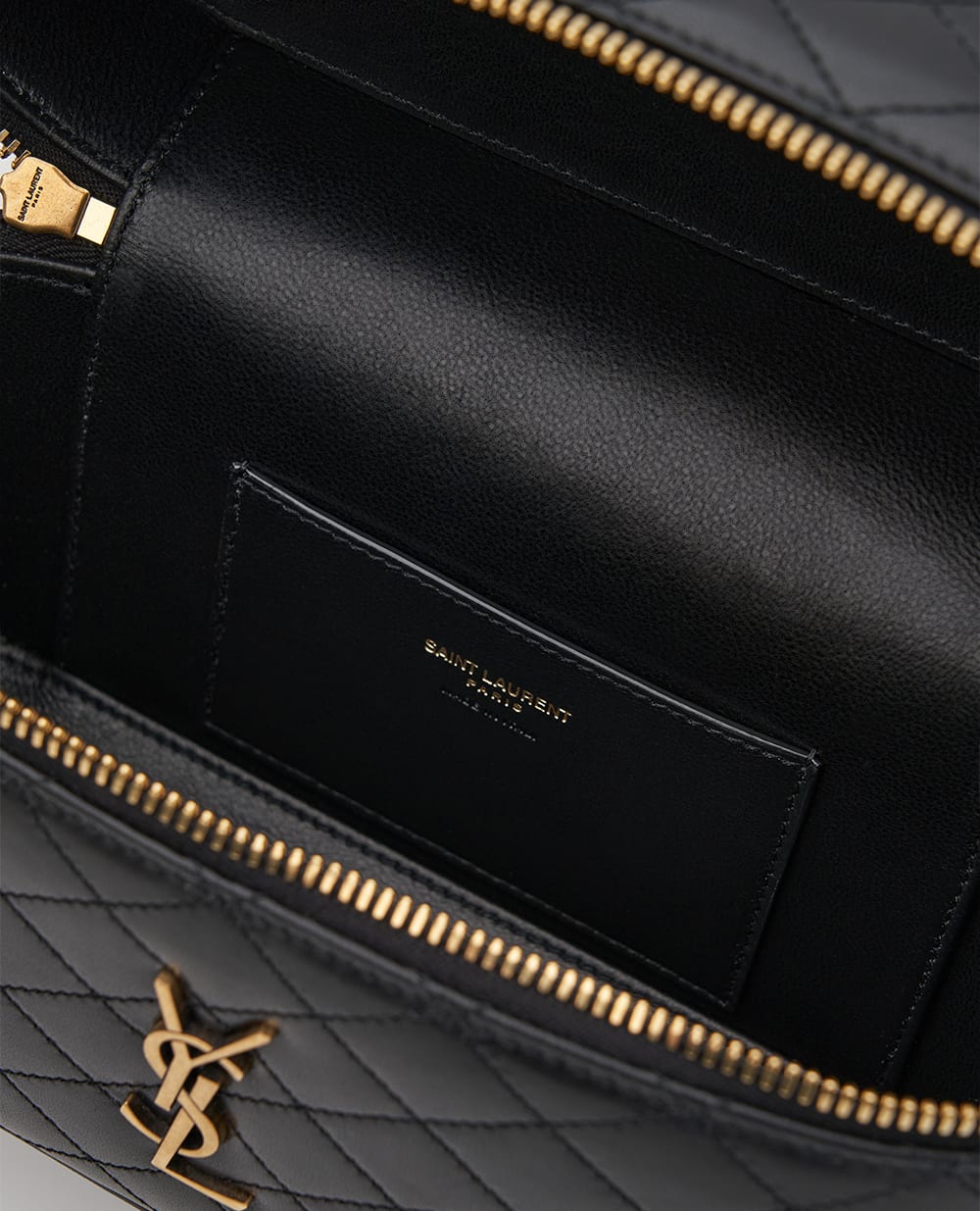 Сумка Gaby из овечьей кожи Saint Laurent 851572-1EL07, черный цвет • Купить в интернет-магазине Kameron