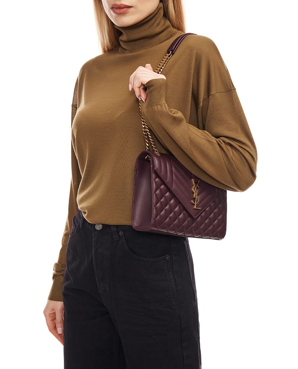 Сумка Envelope Medium из овечьей кожи Saint Laurent 600185-AACT7, бордовый цвет • Купить в интернет-магазине Kameron