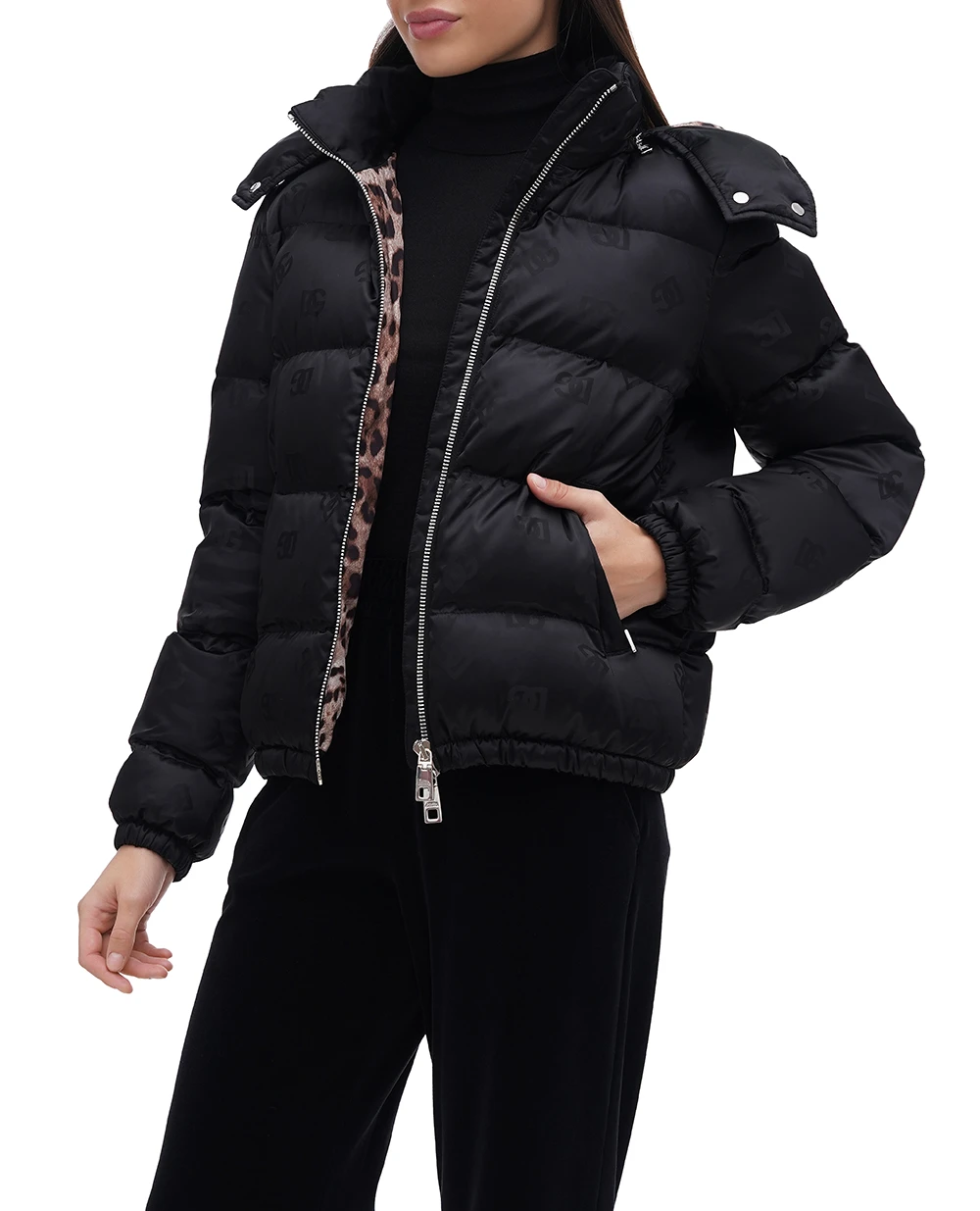 Пуховик Dolce&Gabbana F9P48T-GDCL4, черный цвет • Купить в интернет-магазине Kameron