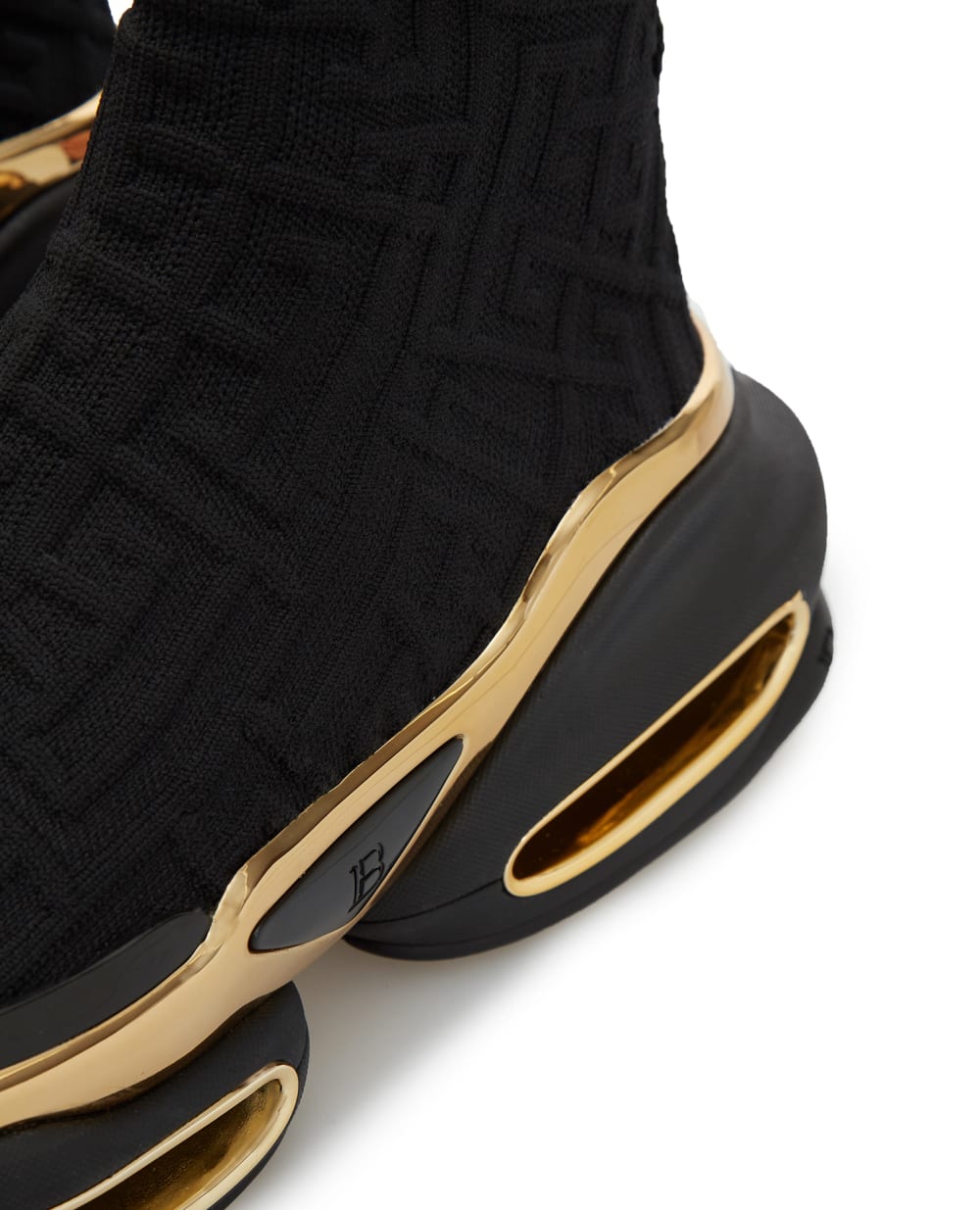 Хайтопи B-bold Hiking Balmain YN1VJ684TKMM, чорний колір • Купити в інтернет-магазині Kameron