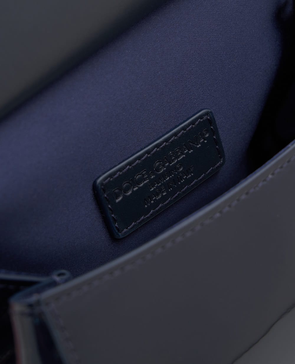 Детская кожаная лакированная сумка Sicily Mini Dolce&Gabbana EB0003-A1067, синий цвет • Купить в интернет-магазине Kameron