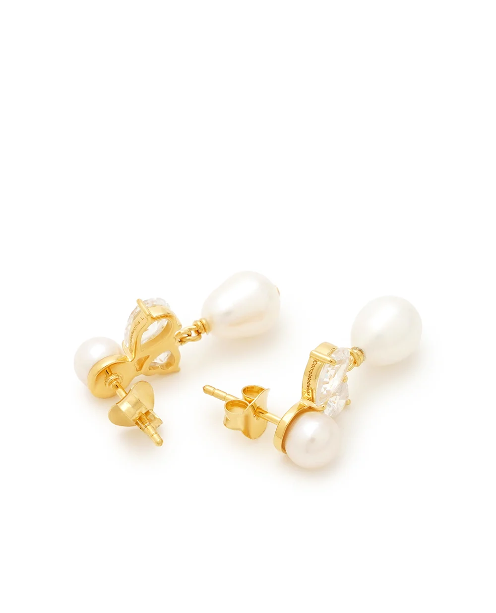 Сережки з переробленого золота з перлами і цирконієм Completedworks P98, золотий колір • Купити в інтернет-магазині Kameron