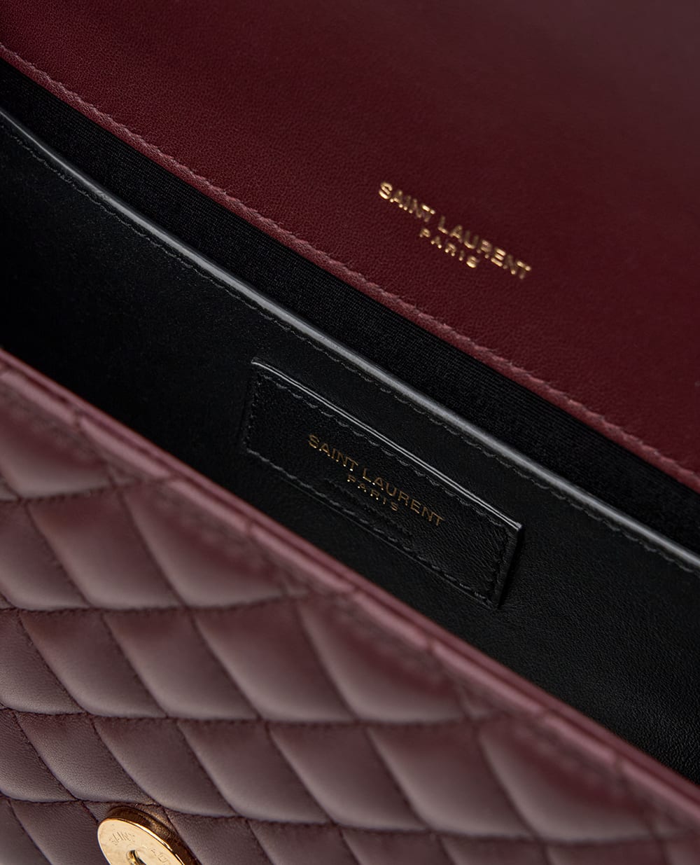 Сумка Envelope Medium из овечьей кожи Saint Laurent 600185-AACT7, бордовый цвет • Купить в интернет-магазине Kameron