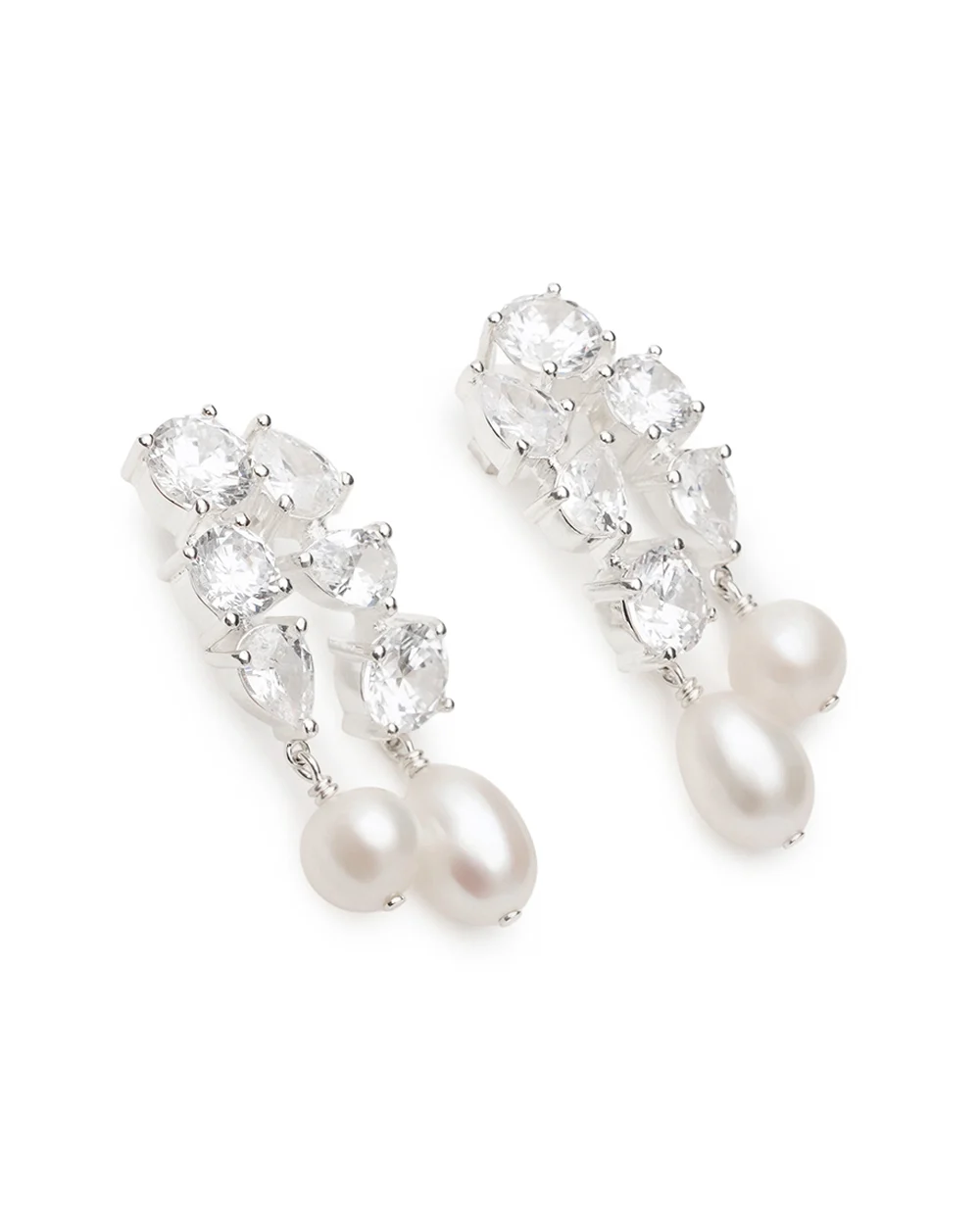 Серьги из переработанного серебра с жемчугом и цирконием Completedworks Z57, серебряный цвет • Купить в интернет-магазине Kameron