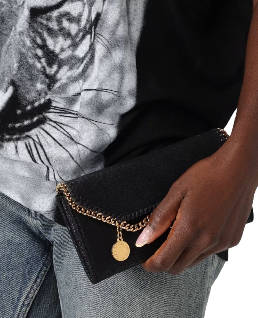 Сумка Falabella через плечо Stella McCartney 7P0086W9355, черный цвет • Купить в интернет-магазине Kameron