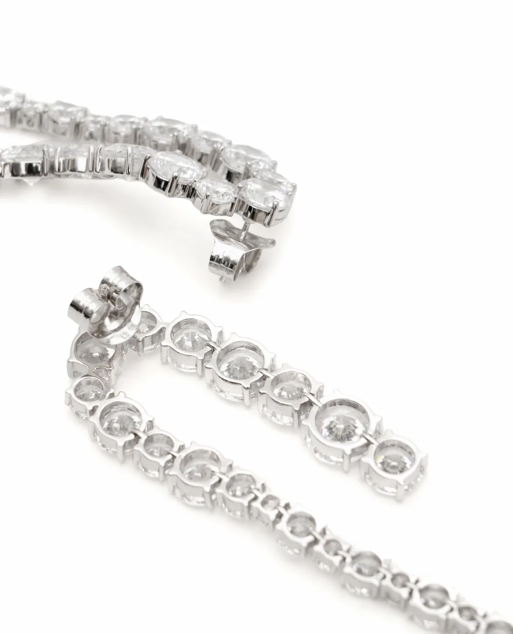 Сережки з цирконію та переробленого срібла Completedworks Z42, срібний колір • Купити в інтернет-магазині Kameron