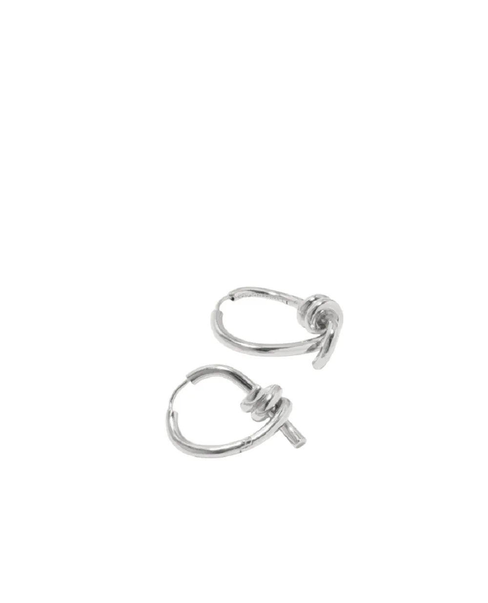 Серьги из переработанного серебра Completedworks V032-SILVER, серебряный цвет • Купить в интернет-магазине Kameron