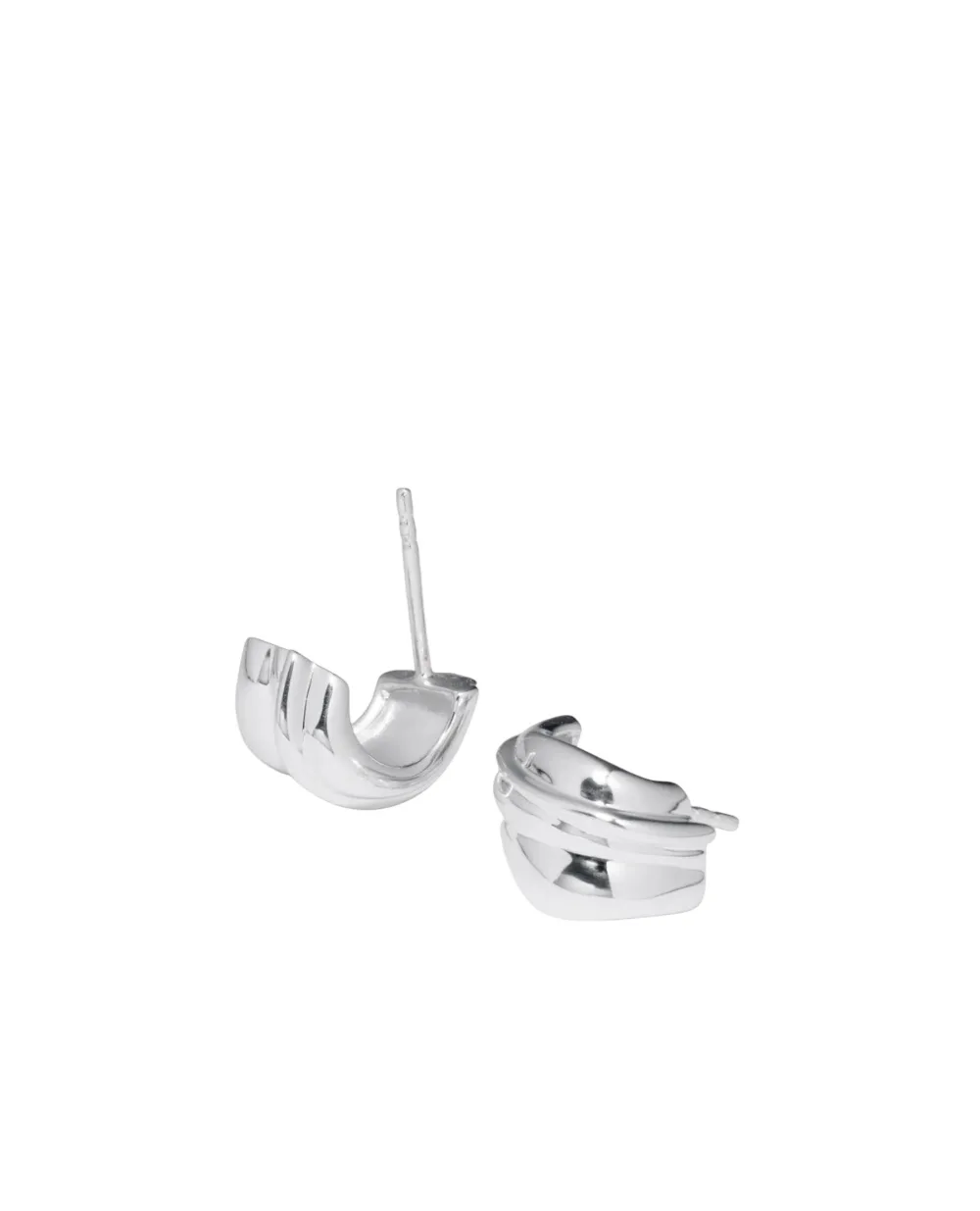 Серьги из переработанного серебра Completedworks R2224-SILVER, серебряный цвет • Купить в интернет-магазине Kameron