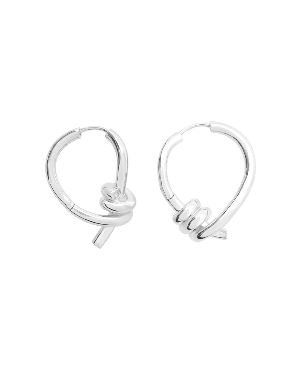 Серьги из переработанного серебра Completedworks V032-SILVER, серебряный цвет • Купить в интернет-магазине Kameron