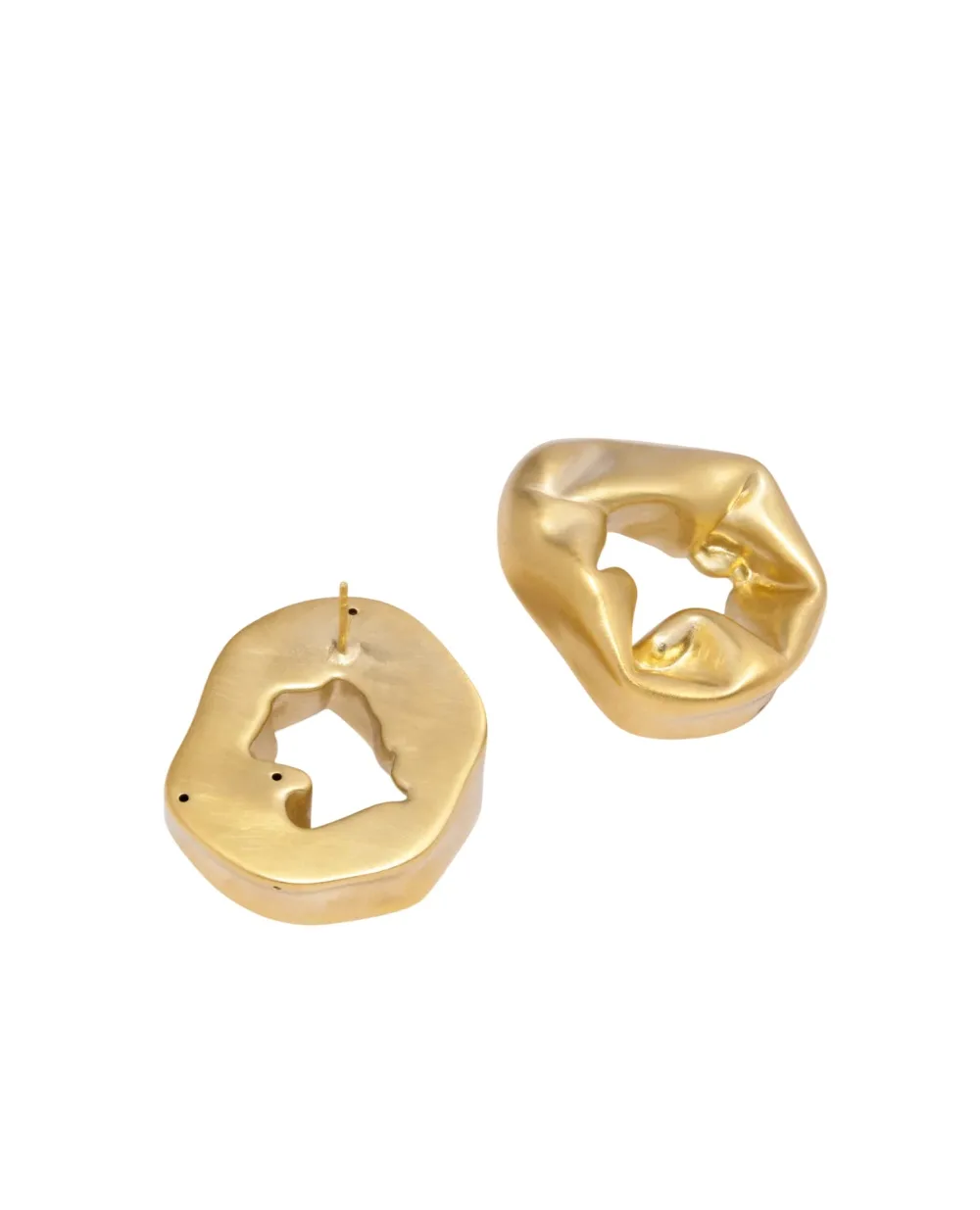 Серьги из переработанного золота по вермелю Completedworks R2021, золотой цвет • Купить в интернет-магазине Kameron