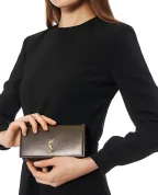 Saint Laurent Кожаная сумка Cassandre - Артикул: 635095-0U40J