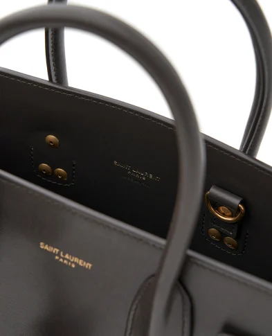 Saint Laurent Сумка Sac De Jour baby з телячої шкіри - Артикул: 421863-02G9W