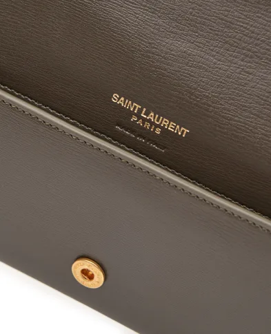 Saint Laurent Кожаная сумка Cassandre - Артикул: 635095-0U40J