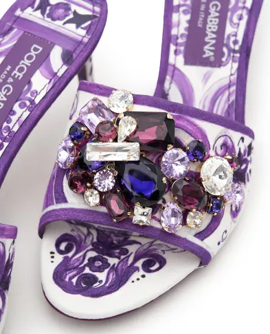 Dolce&Gabbana Мюли с принтом майолики и декором из камней - Артикул: CR1744-AE123