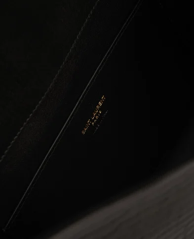 Saint Laurent Клатч Cassandre - Артикул: 769307-AACYT