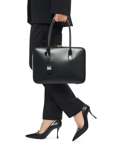 Saint Laurent Сумка Sac De Jour Bauletto из кожи - Артикул: 832383-0SX0W